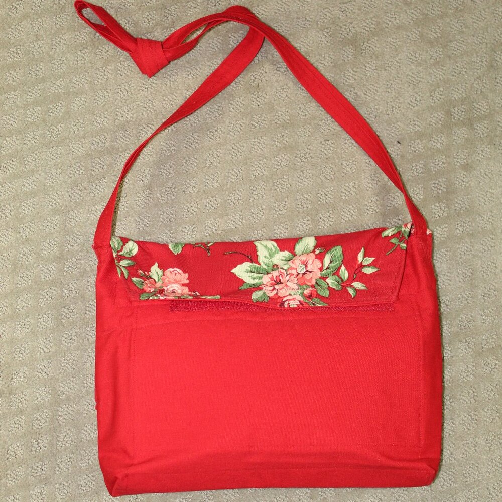 NWOT Handmade Fabric Solid Red and Floral Medium Sized Shoulder Purse
